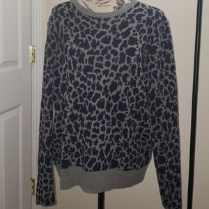 Womens Bass sweater never worn